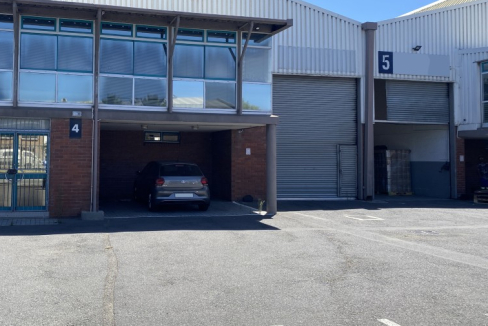 490m² Warehouse For Rent in Airport Industria 2 Airport Industria